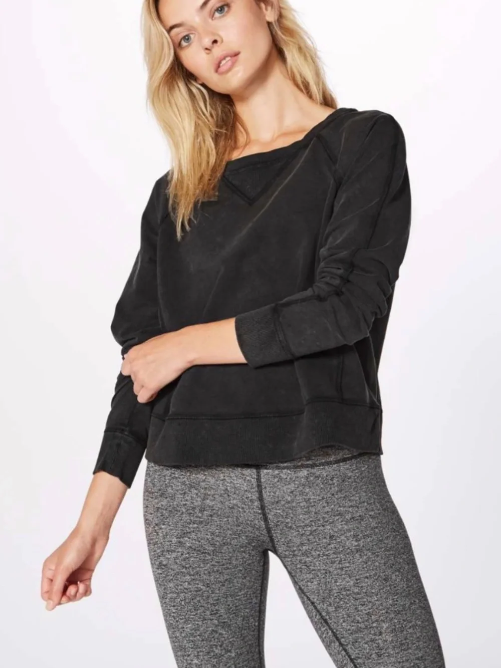 Lululemon Black Crewneck Pullover Sweatshirt Size 8
